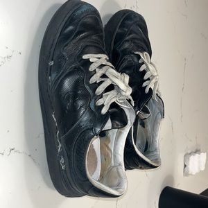 MENS GUCCI Embossed Sneaker